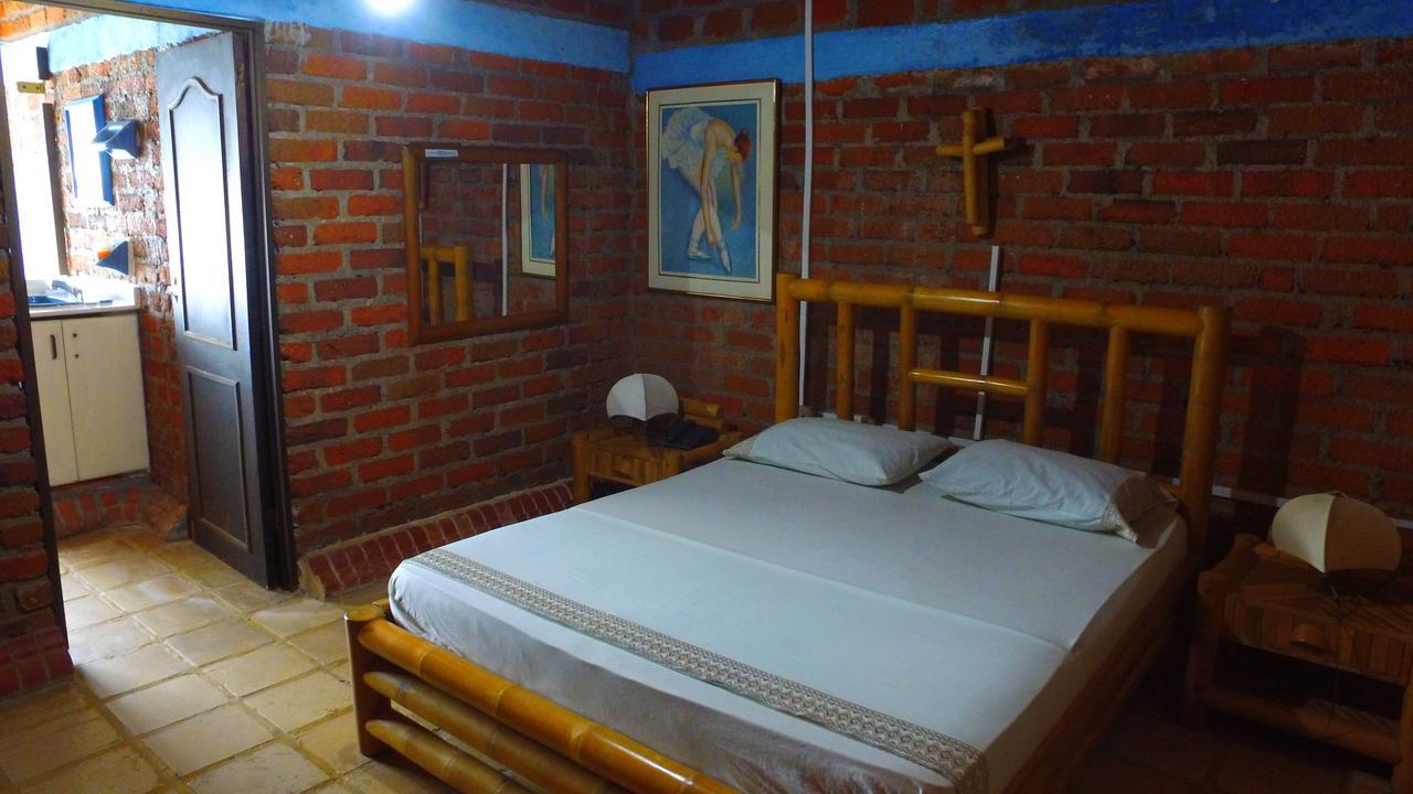 Hotel Hacienda Casa Blanca La Union  Extérieur photo